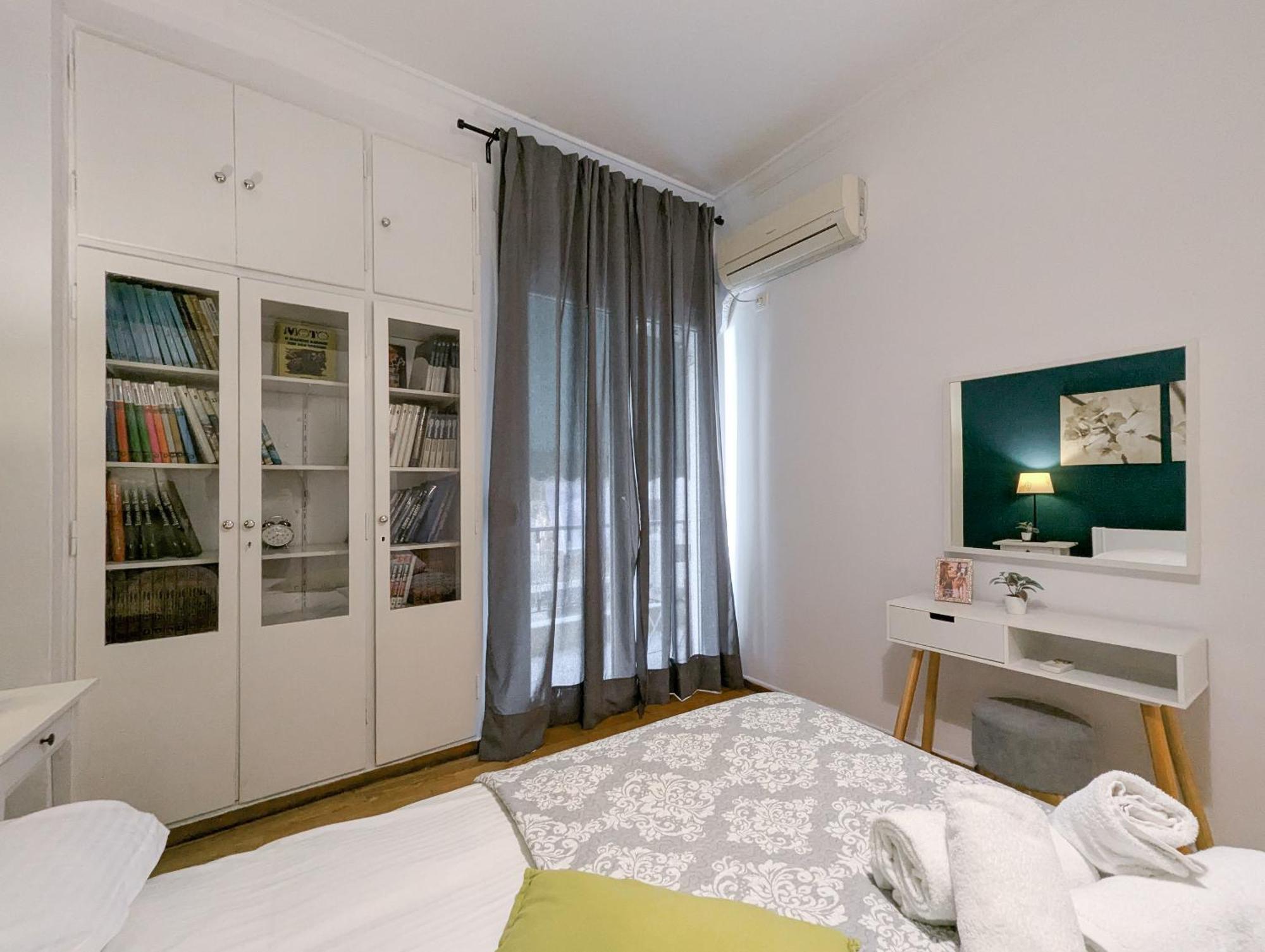 Spacious Apt For 5 Guests Next To Acropolis&Metro Атина Екстериор снимка