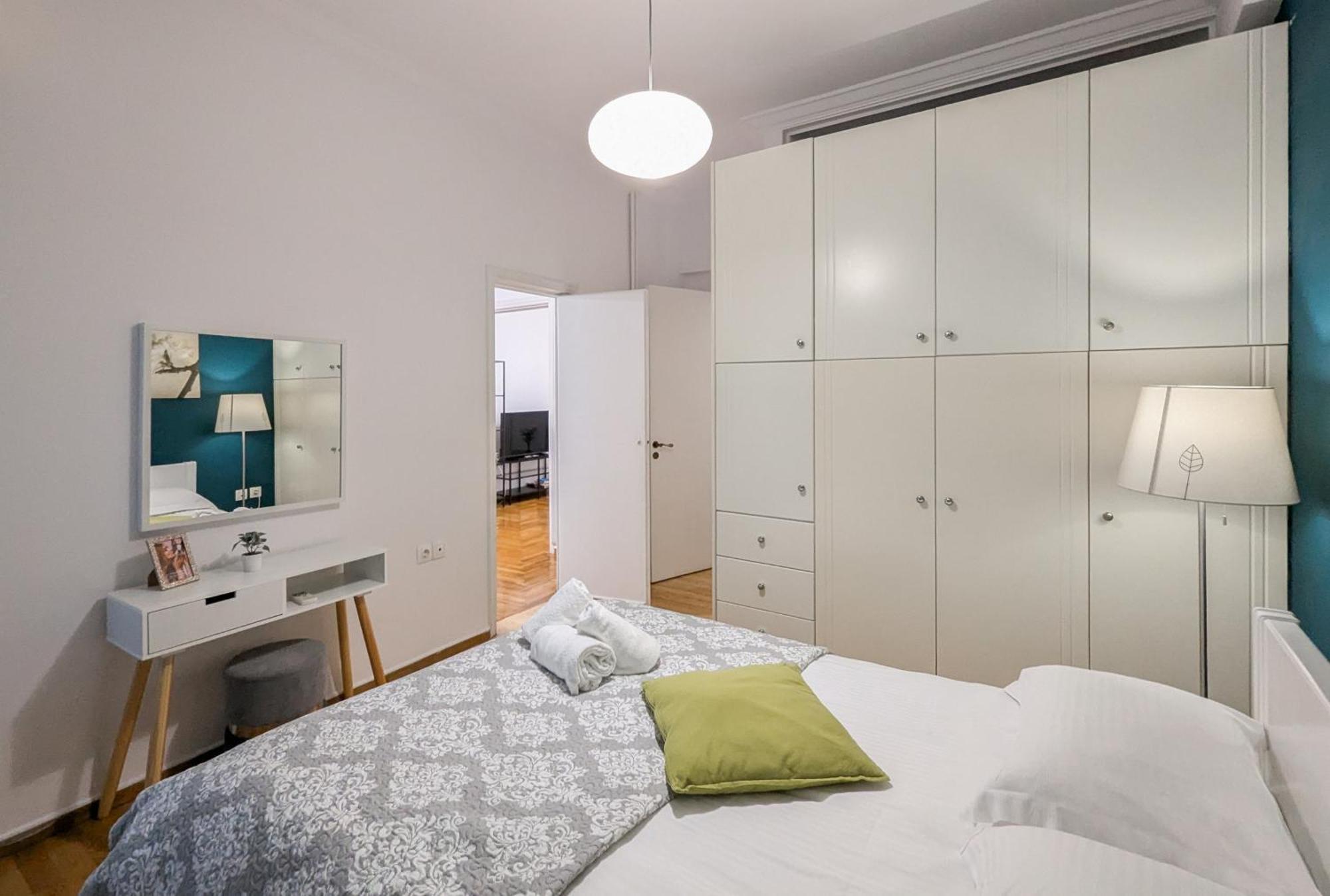 Spacious Apt For 5 Guests Next To Acropolis&Metro Атина Екстериор снимка