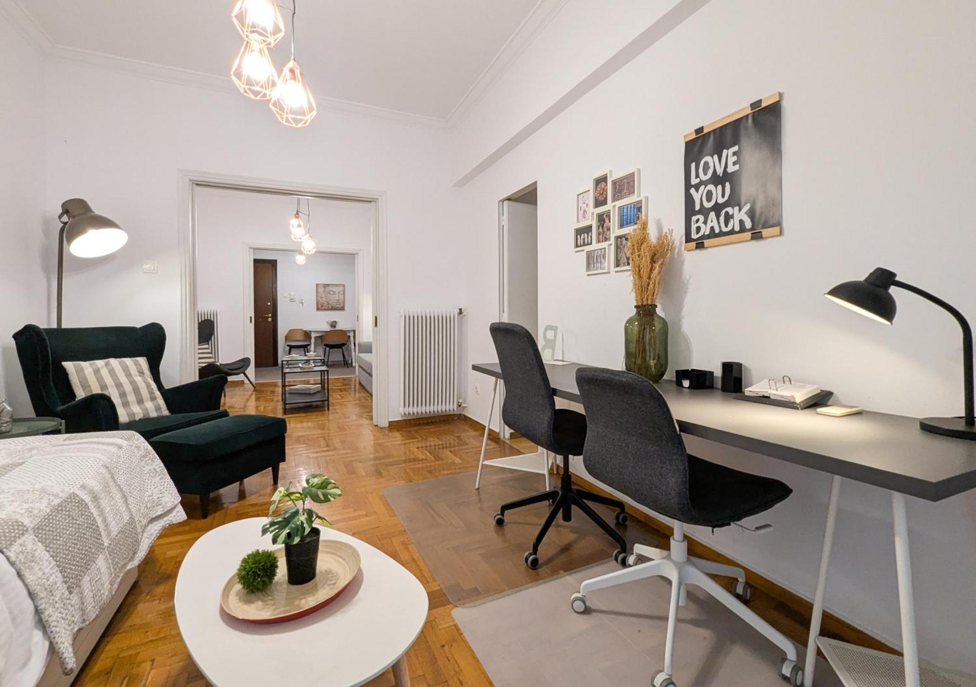 Spacious Apt For 5 Guests Next To Acropolis&Metro Атина Екстериор снимка