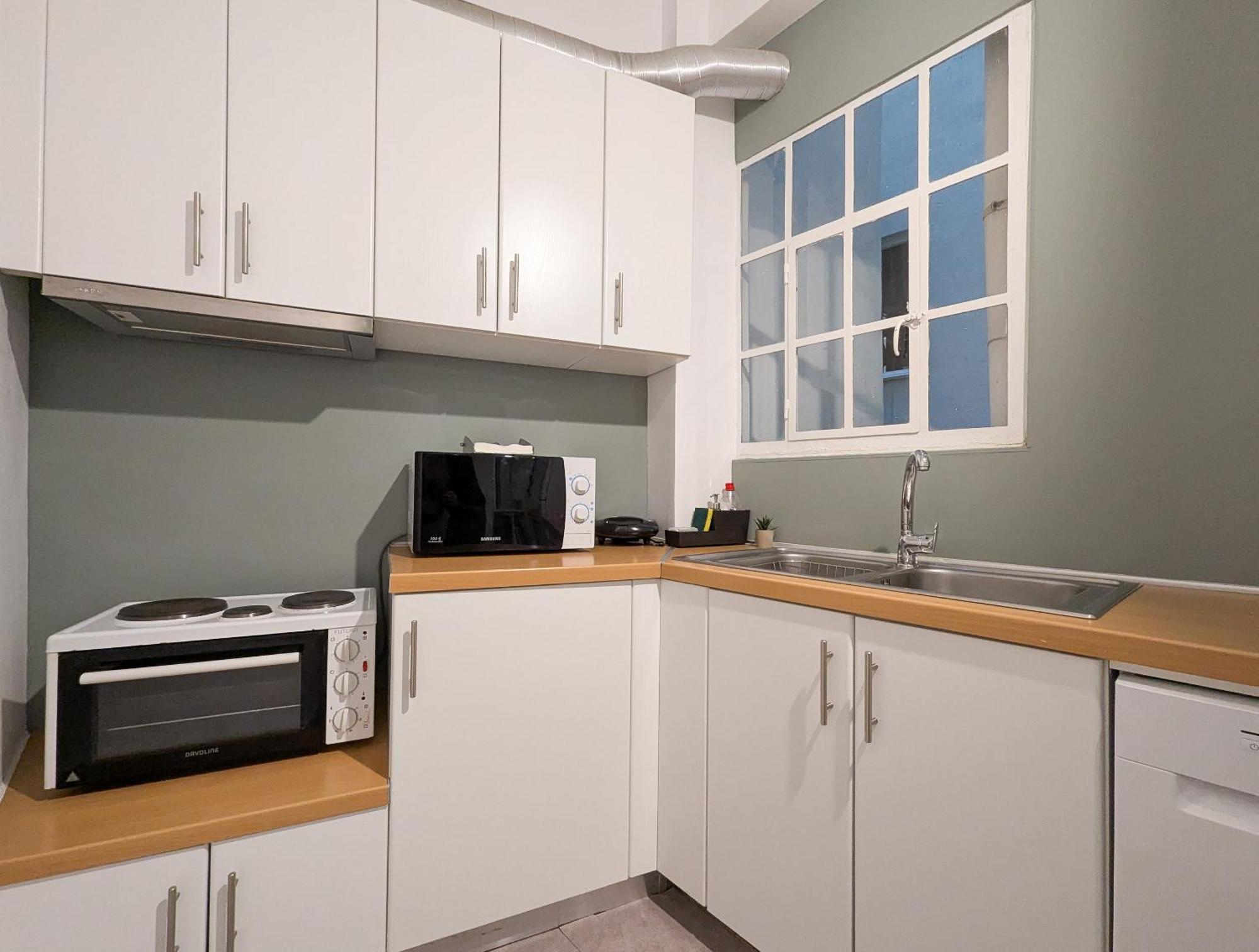 Spacious Apt For 5 Guests Next To Acropolis&Metro Атина Екстериор снимка